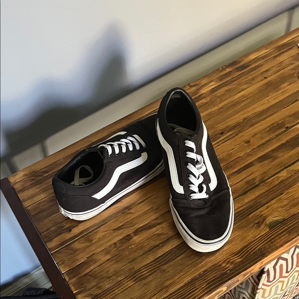Vans Men's Classic Black and White Sneakers